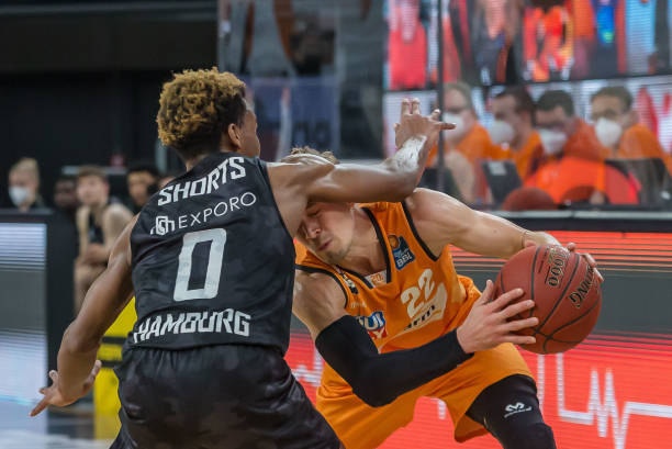 守方面的策 守方面的策