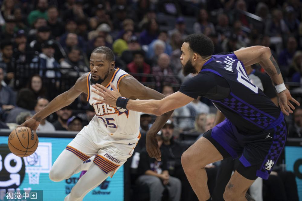 他与队友们 他与队友们